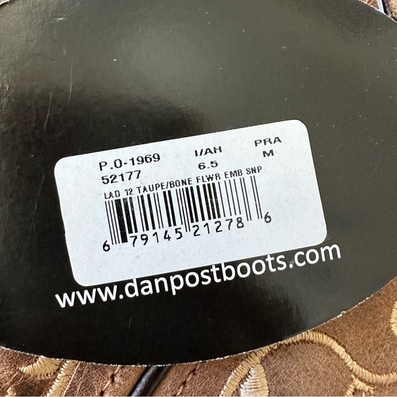 Laredo brown embroidered snip toe cowboy boots ladies size 6.5 NWT - Picture 2 of 10